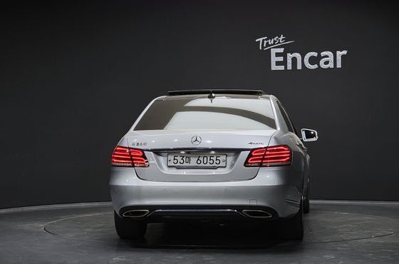 Mercedes-Benz E-Class E250 CDI 4MATIC — пробег 253 352 км — фото 4 из 5