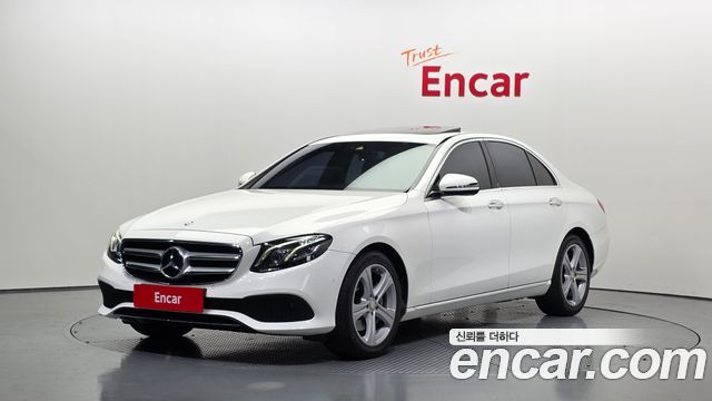 Mercedes-Benz E-Class E220d Avantgarde — пробег 125 643 км — фото 1 из 5
