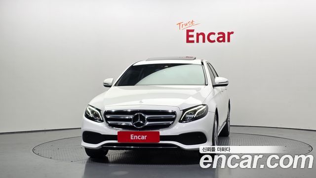 Mercedes-Benz E-Class E220d Avantgarde — пробег 125 643 км — фото 3 из 5