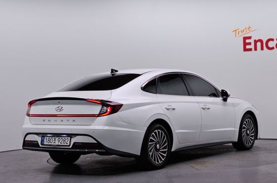 Hyundai Sonata Premium Family — пробег 90 262 км — фото 2 из 5
