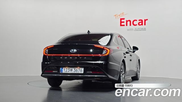 Hyundai Sonata 2.0 Premium — пробег 98 367 км — фото 4 из 5