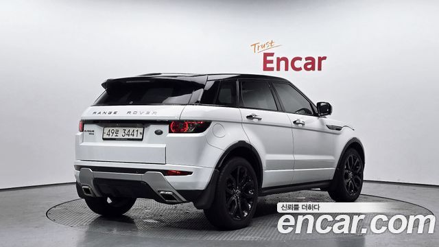 Land Rover Range Rover Evoque 2.2 SD4 Dynamic — пробег 80 031 км — фото 2 из 5
