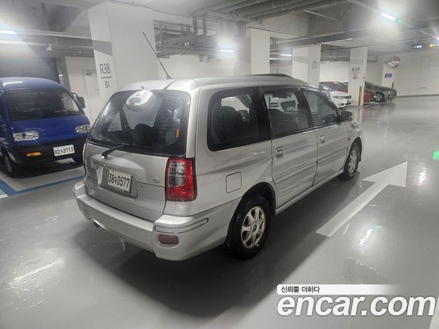 Kia Carstar 7-Seater LPG LX — пробег 204 750 км — фото 3 из 5