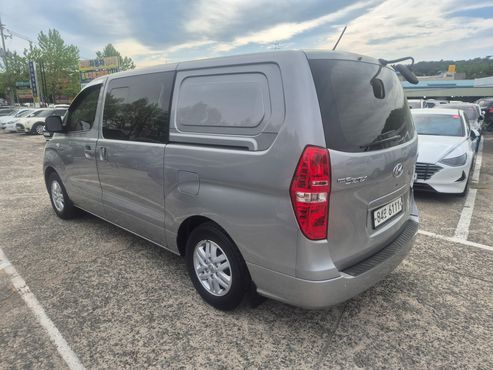 Hyundai Starex 5-Seater VAN Smart — пробег 282 000 км — фото 4 из 5