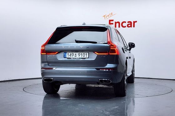 Volvo XC60 B6 Inscirtion — пробег 79 057 км — фото 4 из 5