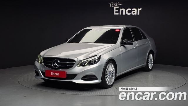Mercedes-Benz E-Class E220 Bluetec Avantgarde Sport — пробег 232 821 км — фото 1 из 5