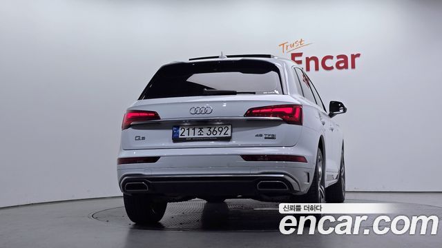 Audi Q5 45 TFSI Quattro Premium — пробег 26 016 км — фото 4 из 5