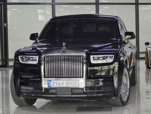 Rolls-Royce Phantom 6.7 V12 — пробег 4 300 км — фото 1 из 5