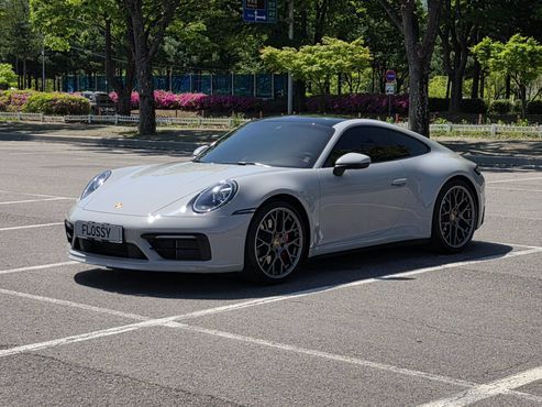 Porsche 911 Carrera 4S — пробег 7 500 км — фото 1 из 5