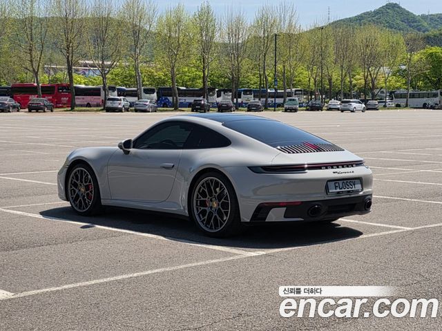 Porsche 911 Carrera 4S — пробег 7 500 км — фото 2 из 5
