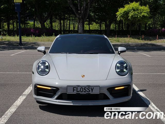 Porsche 911 Carrera 4S — пробег 7 500 км — фото 3 из 5