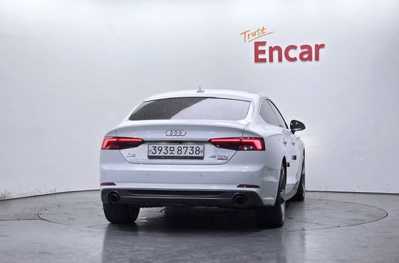 Audi A5 45 TFSI Quattro Premium Sportback — пробег 93 738 км — фото 4 из 5