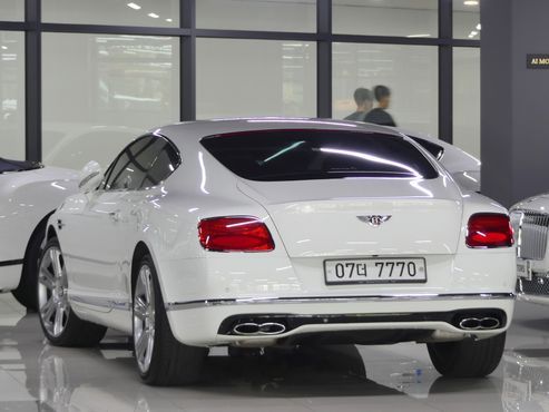 Bentley Continental 4.0 GT — пробег 47 700 км — фото 3 из 5
