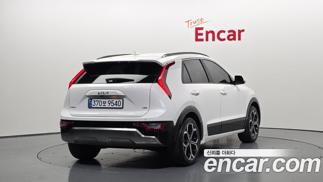 Kia Niro Signature — пробег 125 466 км — фото 2 из 5