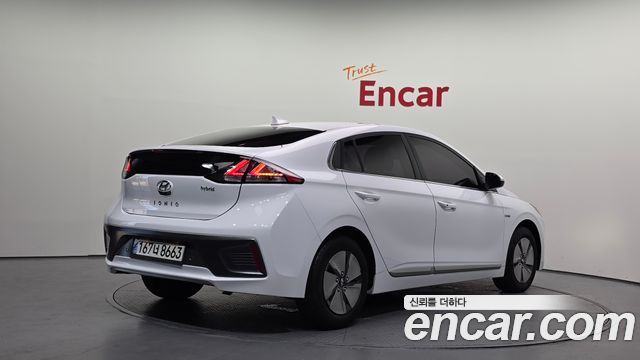 Hyundai Ioniq из Кореи Encar