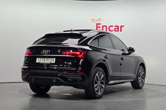 Audi Q5 45 TFSI Quattro Premium — пробег 25 700 км — фото 2 из 5