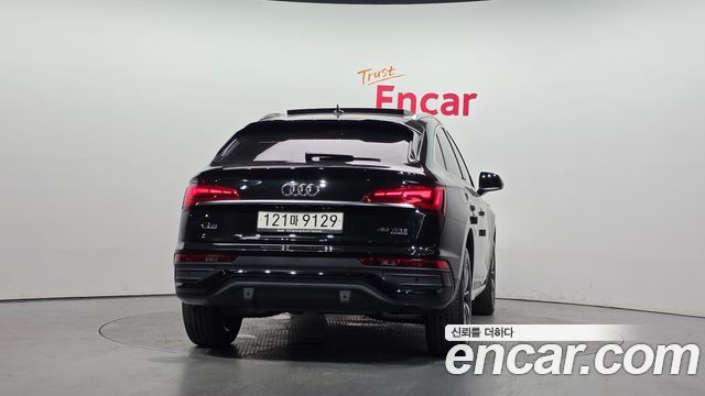 Audi Q5 45 TFSI Quattro Premium — пробег 25 700 км — фото 4 из 5