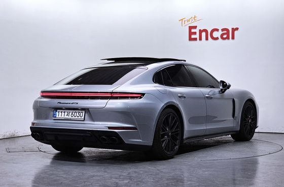Porsche Panamera 4.0 GTS — пробег 15 451 км — фото 2 из 5