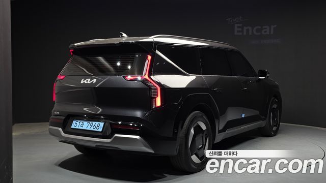 Kia EV9 из Кореи Encar
