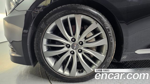 Hyundai Genesis из Кореи Encar