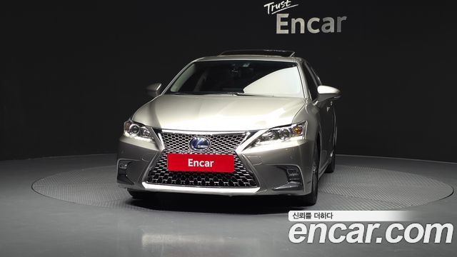 Lexus CT200h из Кореи Encar