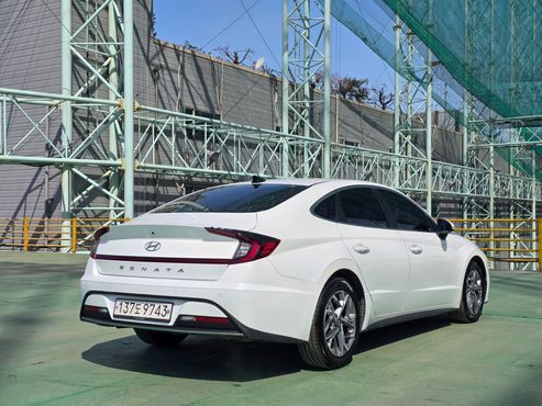 Hyundai Sonata 2.0 Premium — пробег 53 000 км — фото 2 из 5