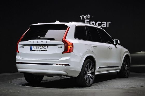 Volvo XC90 B6 Ultimate Bright — пробег 41 961 км — фото 2 из 5