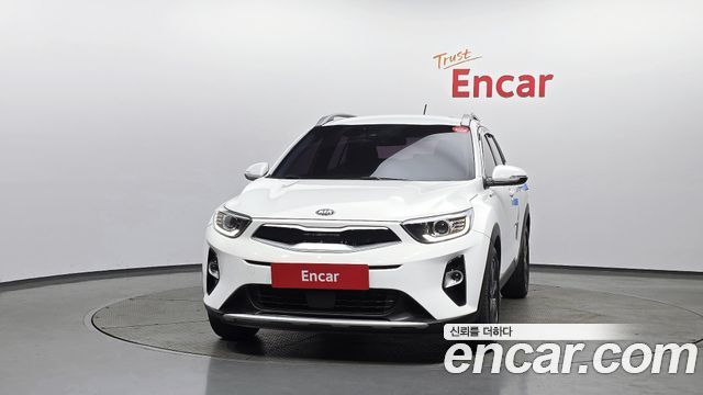 Kia Stonic из Кореи Encar