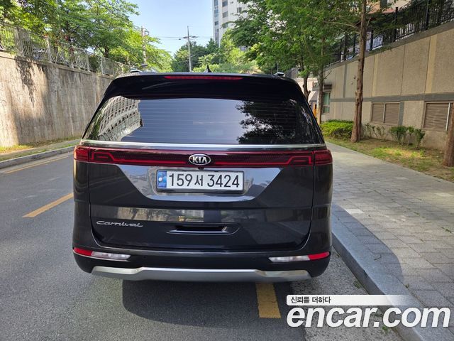 Kia Carnival из Кореи Encar