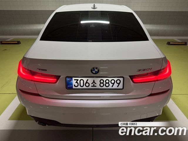 BMW 3-Series 330i xDrive M Sport — пробег 80 100 км — фото 2 из 5