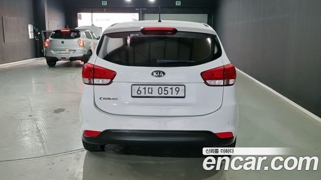 Kia Carens из Кореи Encar