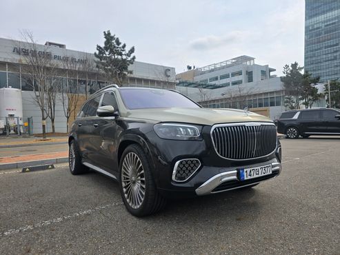 Mercedes-Benz GLS-Class Maybach GLS600 4MATIC — пробег 15 000 км — фото 1 из 5