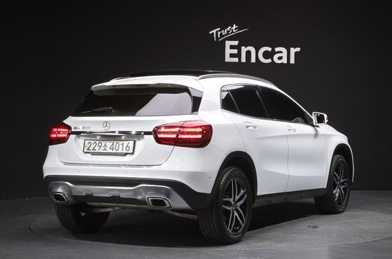 Mercedes-Benz GLA-Class GLA220 — пробег 54 039 км — фото 2 из 5