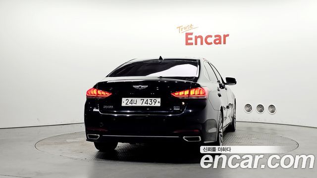 Hyundai Genesis из Кореи Encar