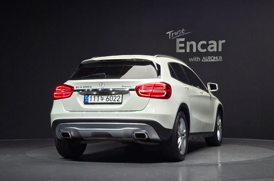 Mercedes-Benz GLA-Class GLA200 d 4MATIC — пробег 88 945 км — фото 4 из 5