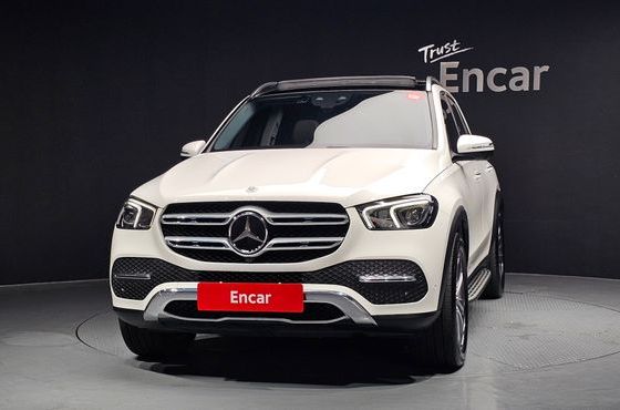 Mercedes-Benz GLE-Class GLE300d 4MATIC — пробег 56 215 км — фото 3 из 5