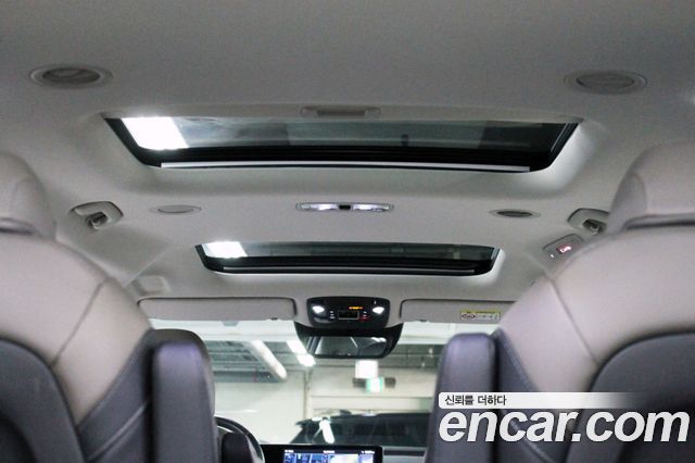 Kia Carnival 9-Seater Noblesse — пробег 39 100 км — фото 1 из 5