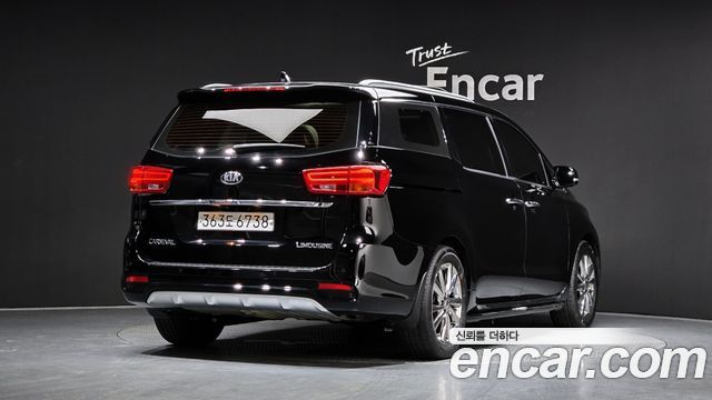Kia Carnival из Кореи Encar