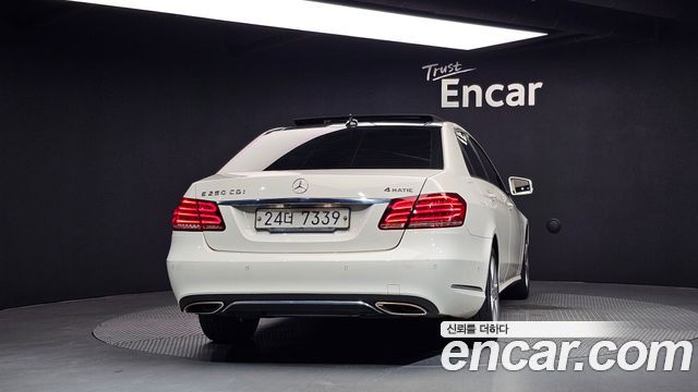 Mercedes-Benz E-Class E250 CDI 4MATIC — пробег 136 003 км — фото 4 из 5