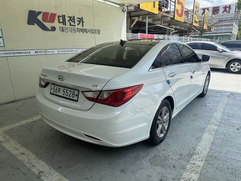 Hyundai Sonata LPI Modern — пробег 273 195 км — фото 4 из 5
