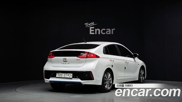 Hyundai Ioniq из Кореи Encar