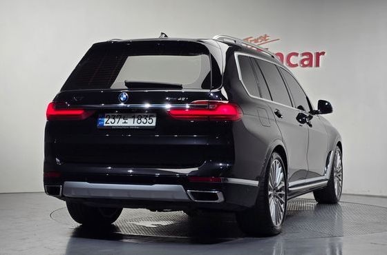 BMW X7 xDrive 40i Design Pure Excellence 6-Seater — пробег 177 603 км — фото 2 из 5
