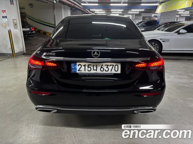 Mercedes-Benz E-Class E250 Exclusive — пробег 79 000 км — фото 4 из 5
