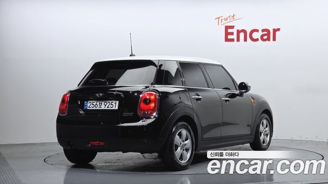Mini Cooper из Кореи Encar