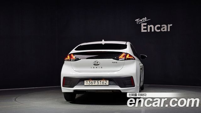 Hyundai Ioniq из Кореи Encar