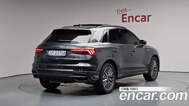 Audi Q3 35 TDI Premium — пробег 18 001 км — фото 2 из 5