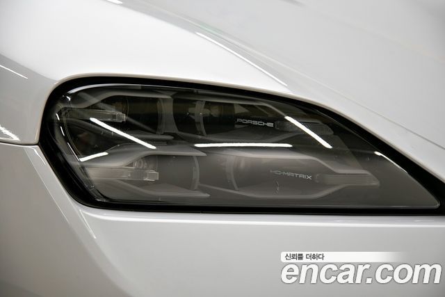 Porsche Taycan из Кореи Encar