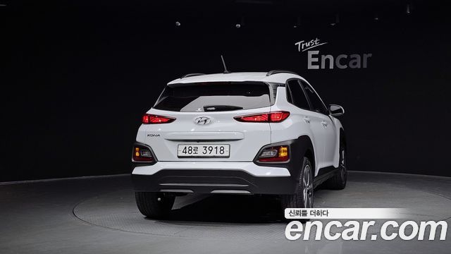 Hyundai Kona из Кореи Encar