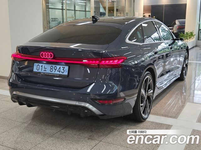Audi A6 e-Tron Performance S line — пробег 8 836 км — фото 2 из 5