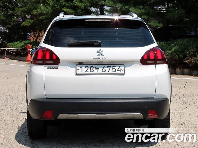 Peugeot 2008 1.5 BlueHDi Allure — пробег 95 593 км — фото 4 из 5